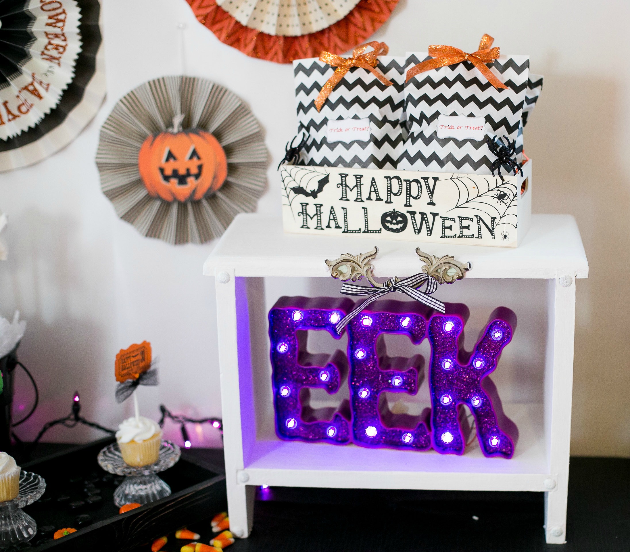 BOO! SCARE UP SOME FUN WITH A NEIGHBORHOOD HALLOWEEN COSTUME PARTY